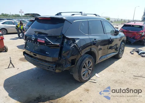 2021 Nissan Rogue Sv Fwd z USA, uszkodzony, nr VIN 5N1AT3BA4MC810363